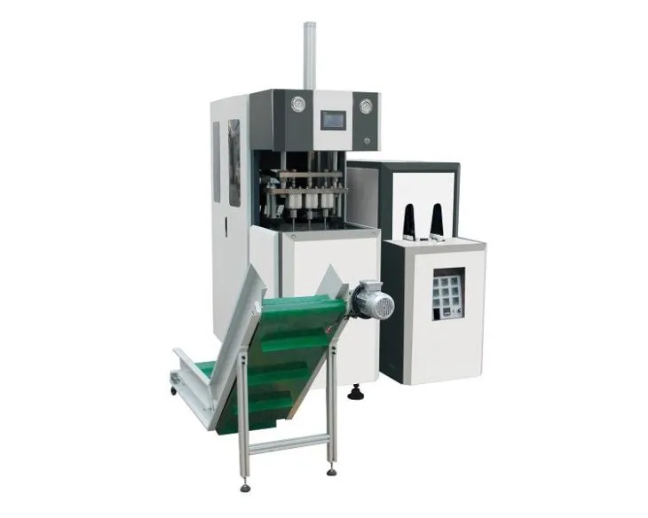 Muovipullon muottiinpuhallusprosessi kone